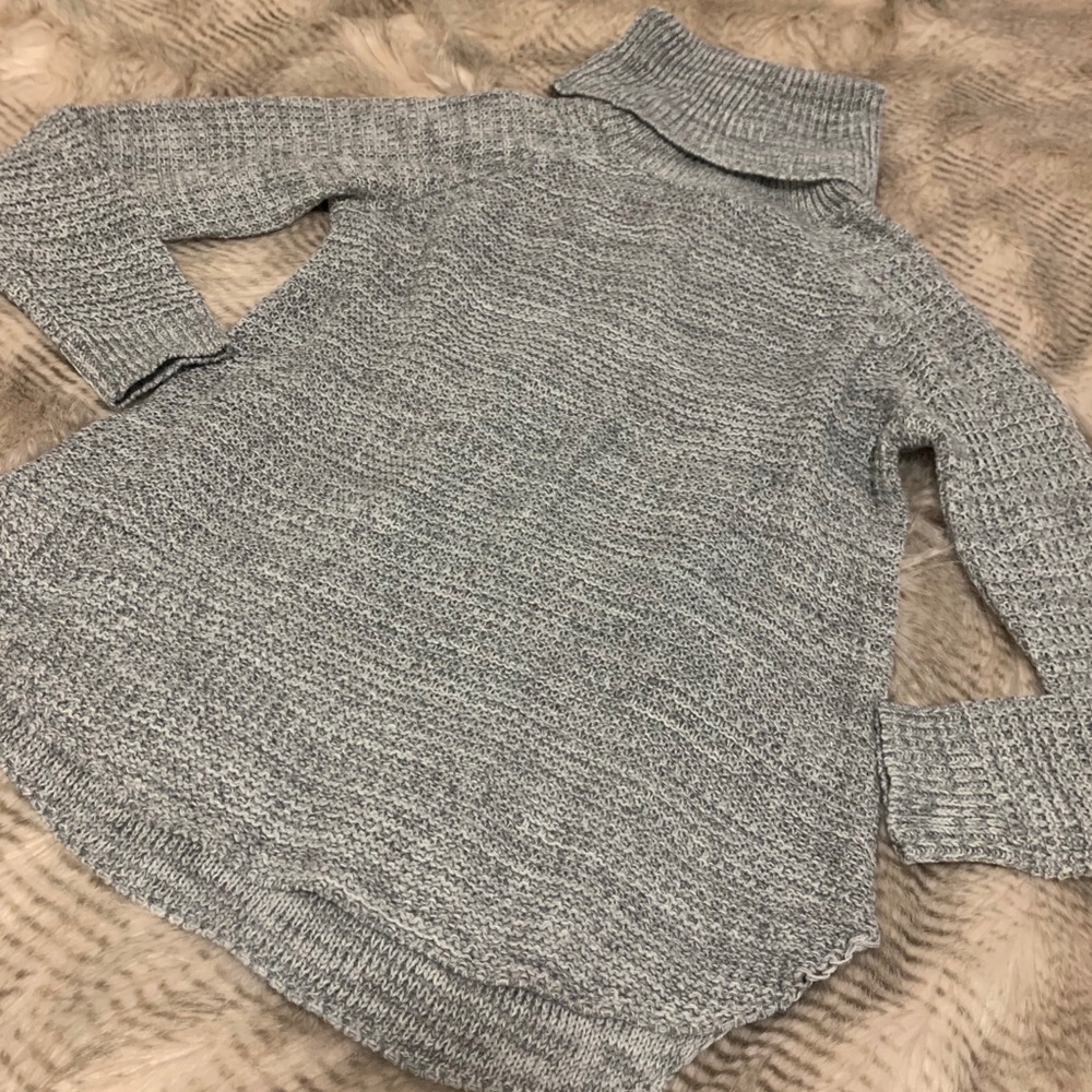 Excellent Condition Gray Tweed Sweater S